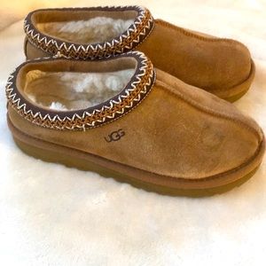 Ugg Tasman slippers womens size 6